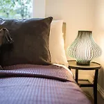 West Kensington-4Bedrooms-Cinema Rooms-Olympia