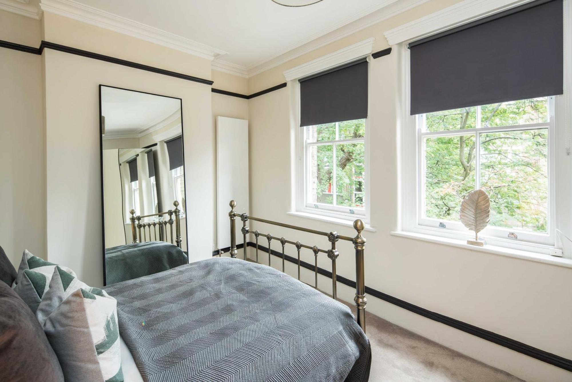 West Kensington-4bedrooms-cinema Rooms-olympia